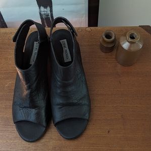 Steve Madden open-toe leather sandals
